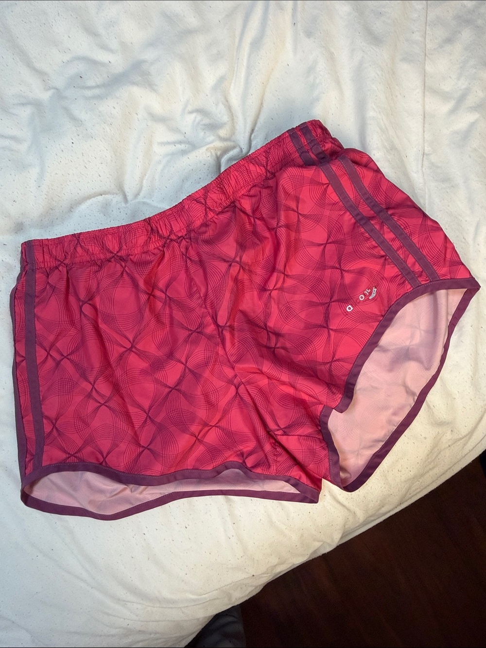 Saucony Hot Pink Patterned Athletic Shorts with Plum Trim